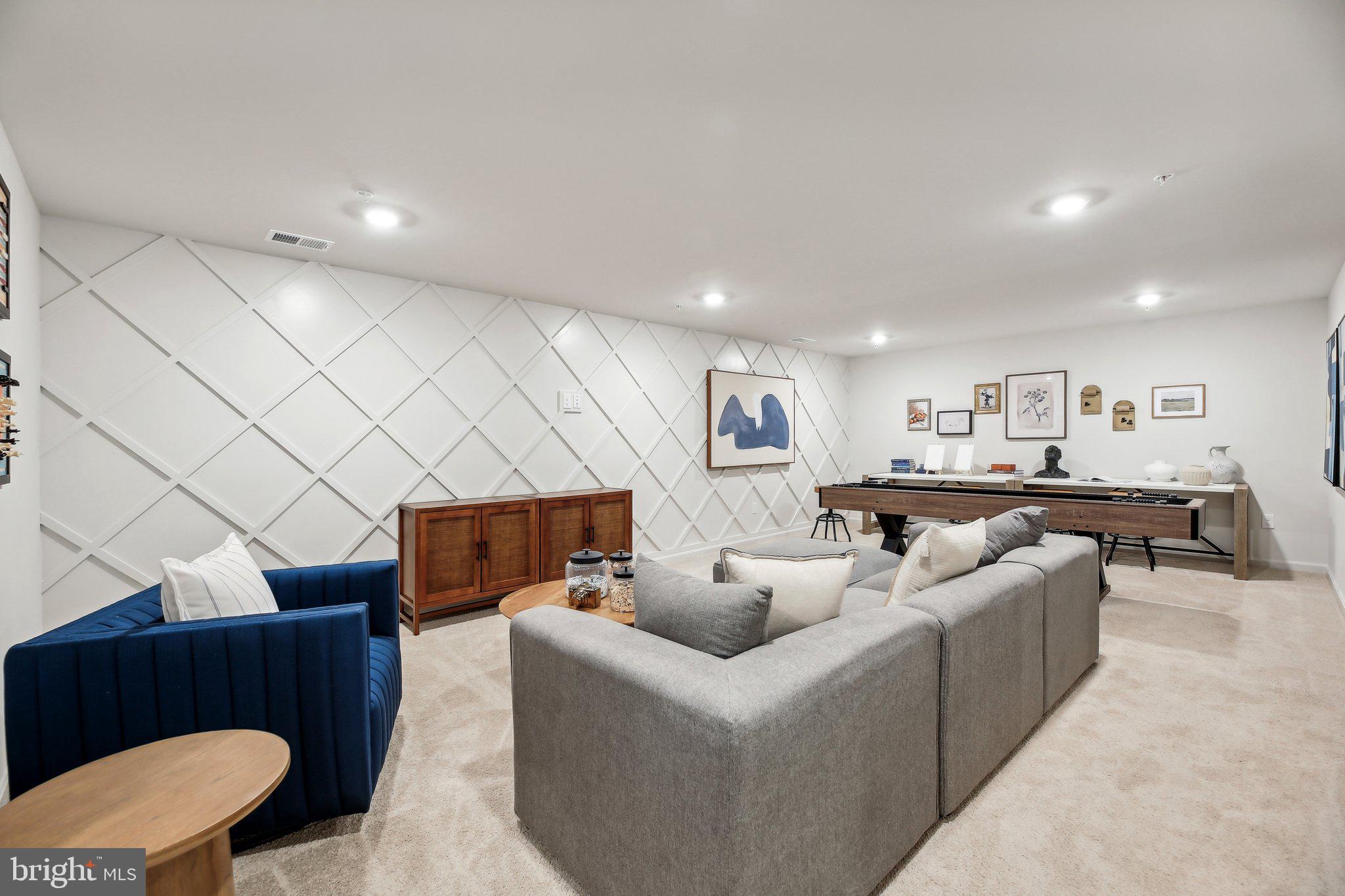 CREEKSIDE ESTATES - Residential