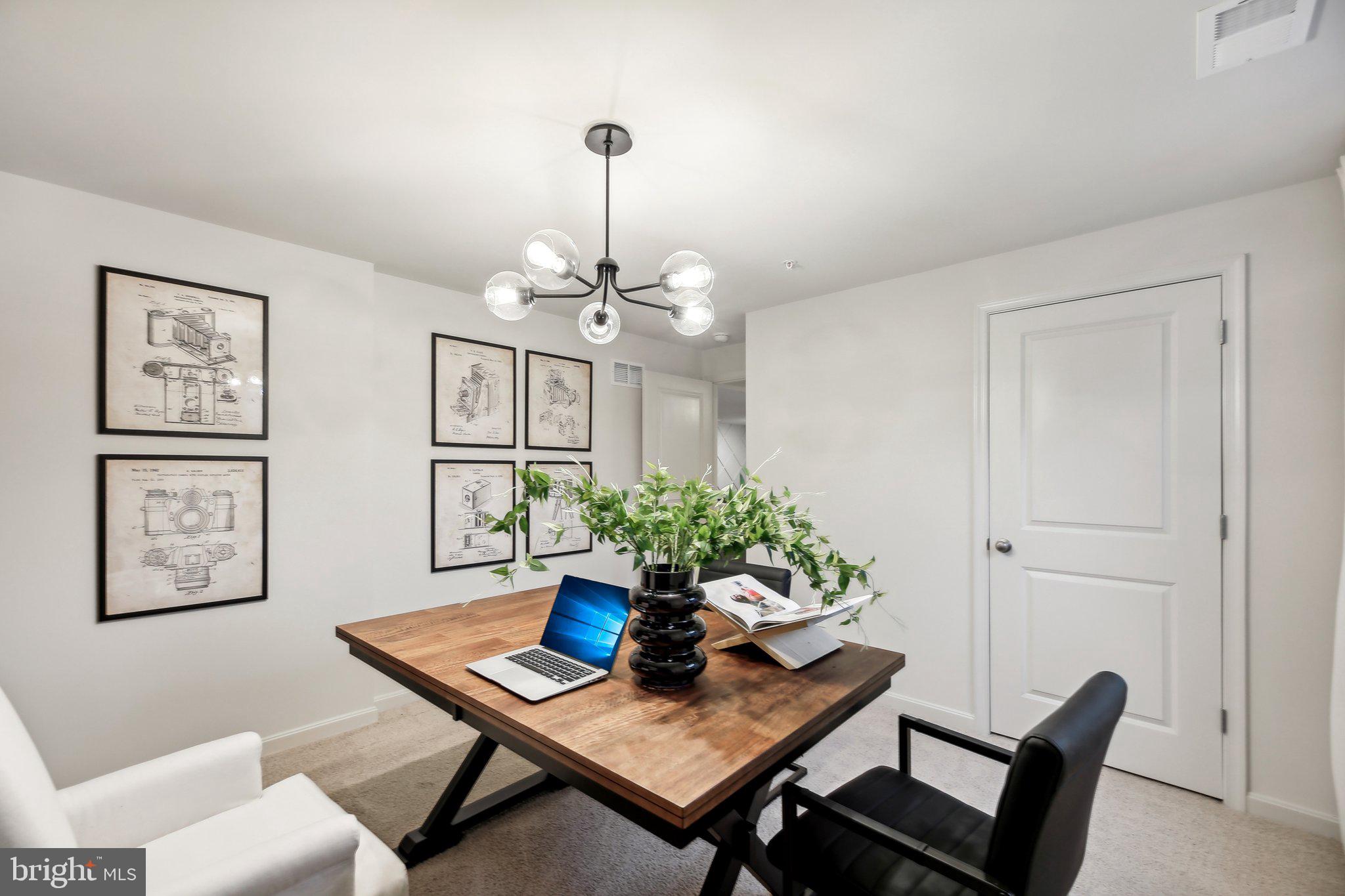 CREEKSIDE ESTATES - Residential