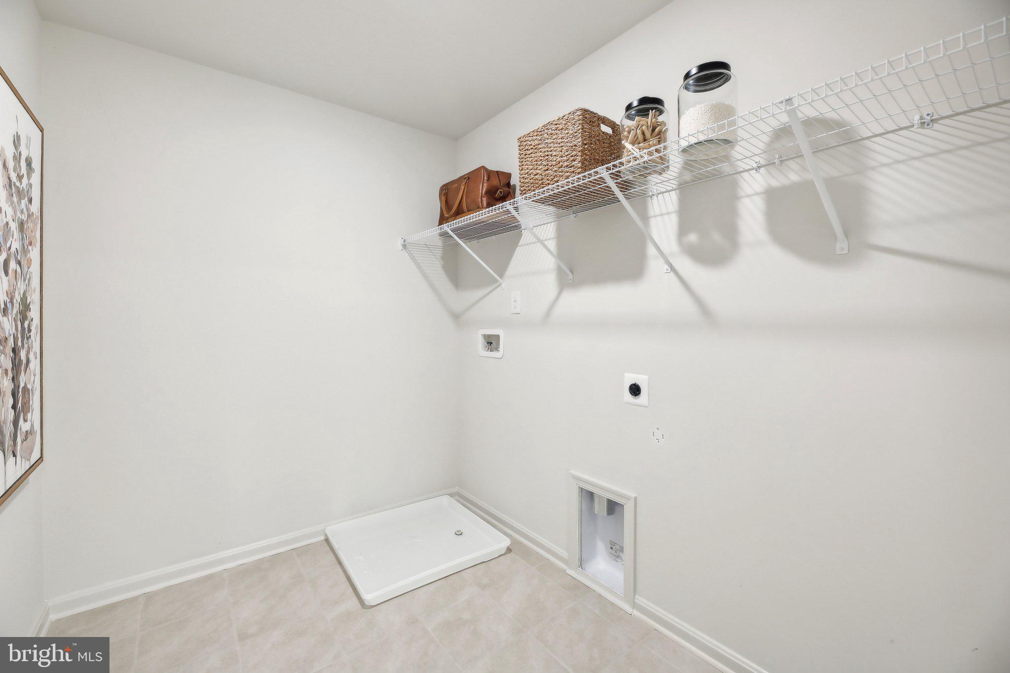 CREEKSIDE ESTATES - Residential