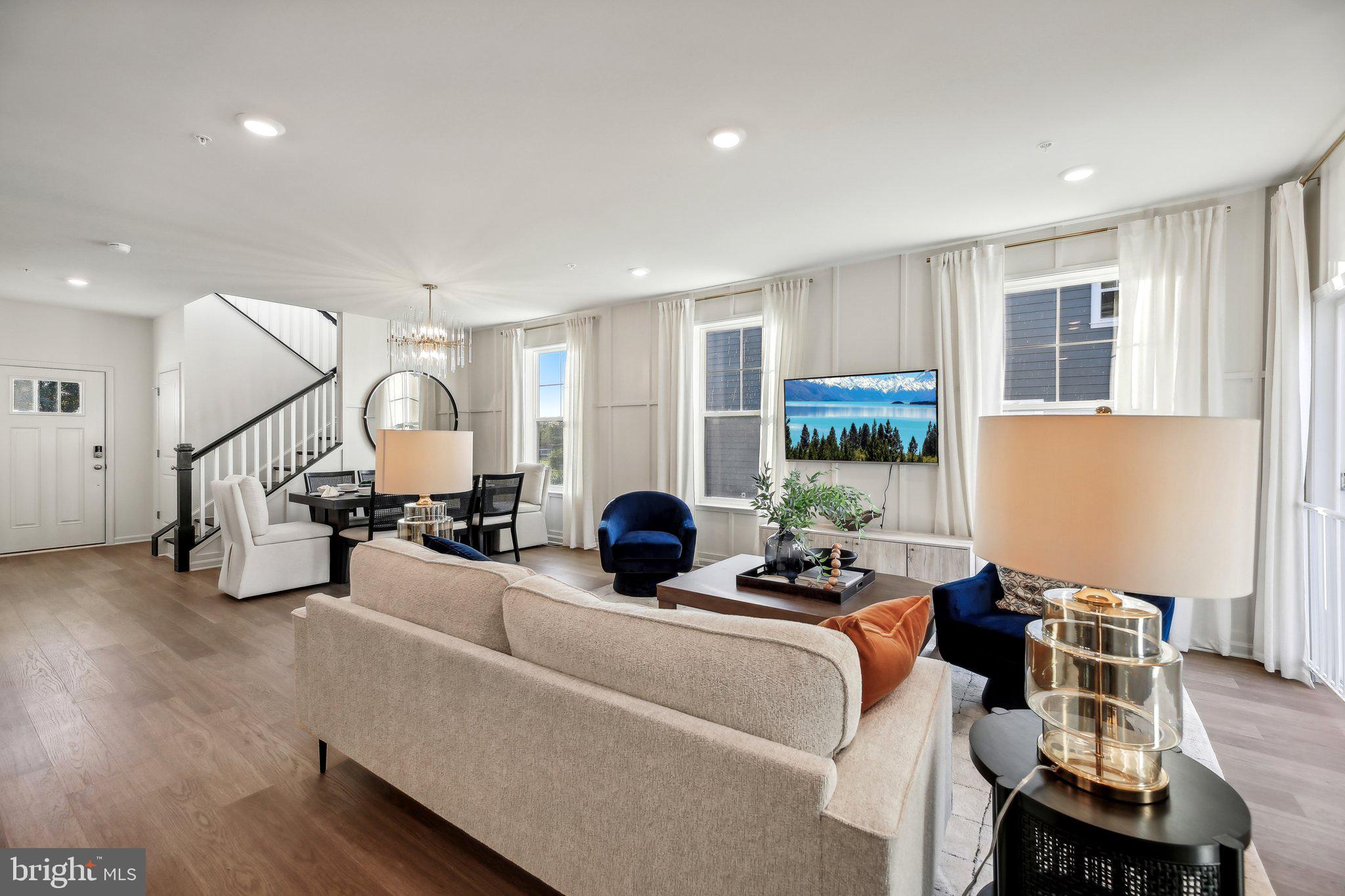 CREEKSIDE ESTATES - Residential