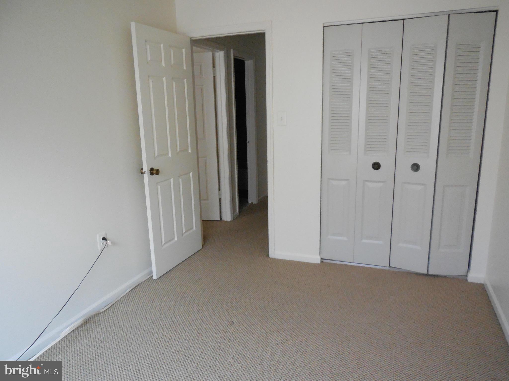 PINECREST - Residential