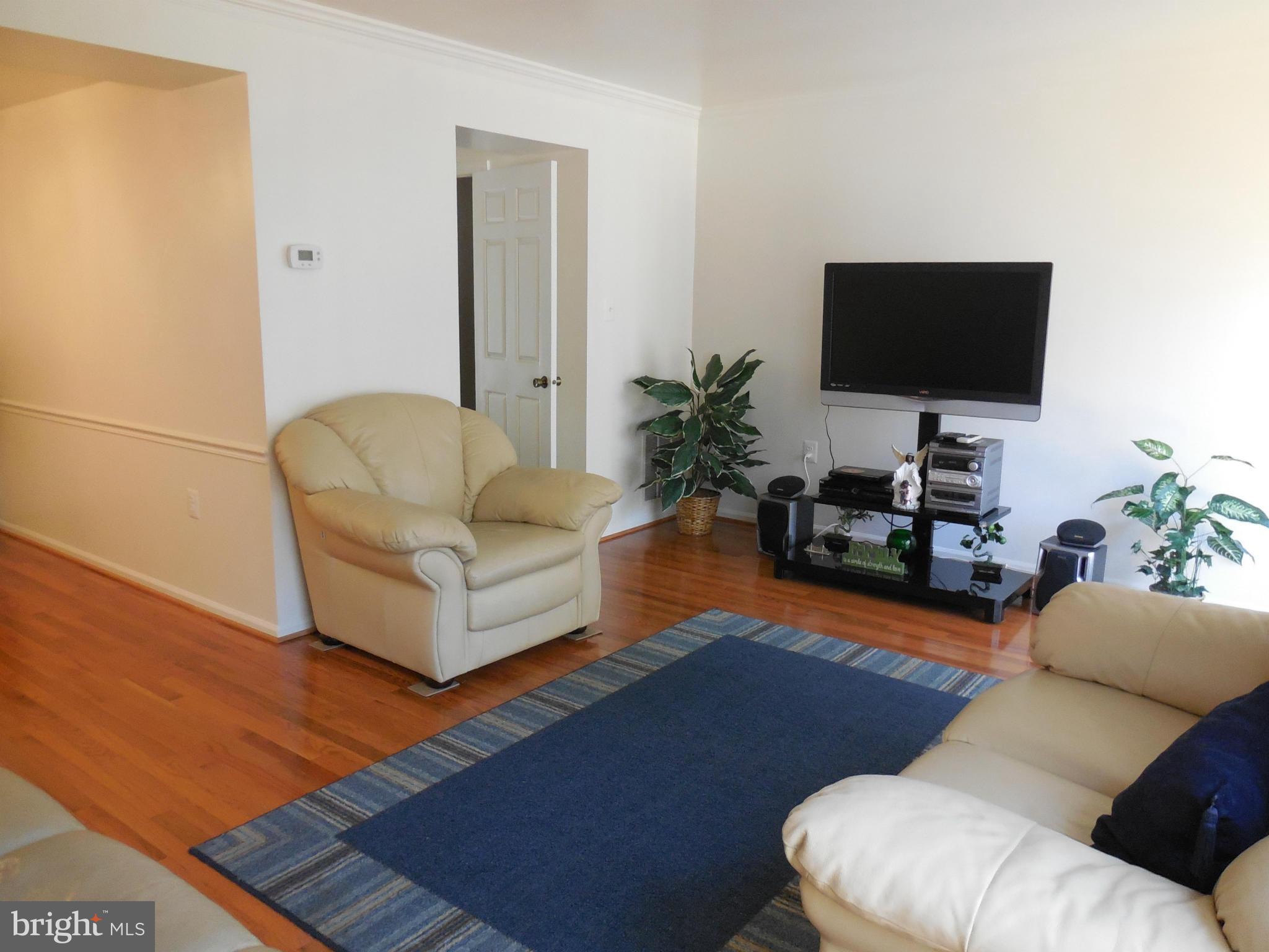 PINECREST - Residential