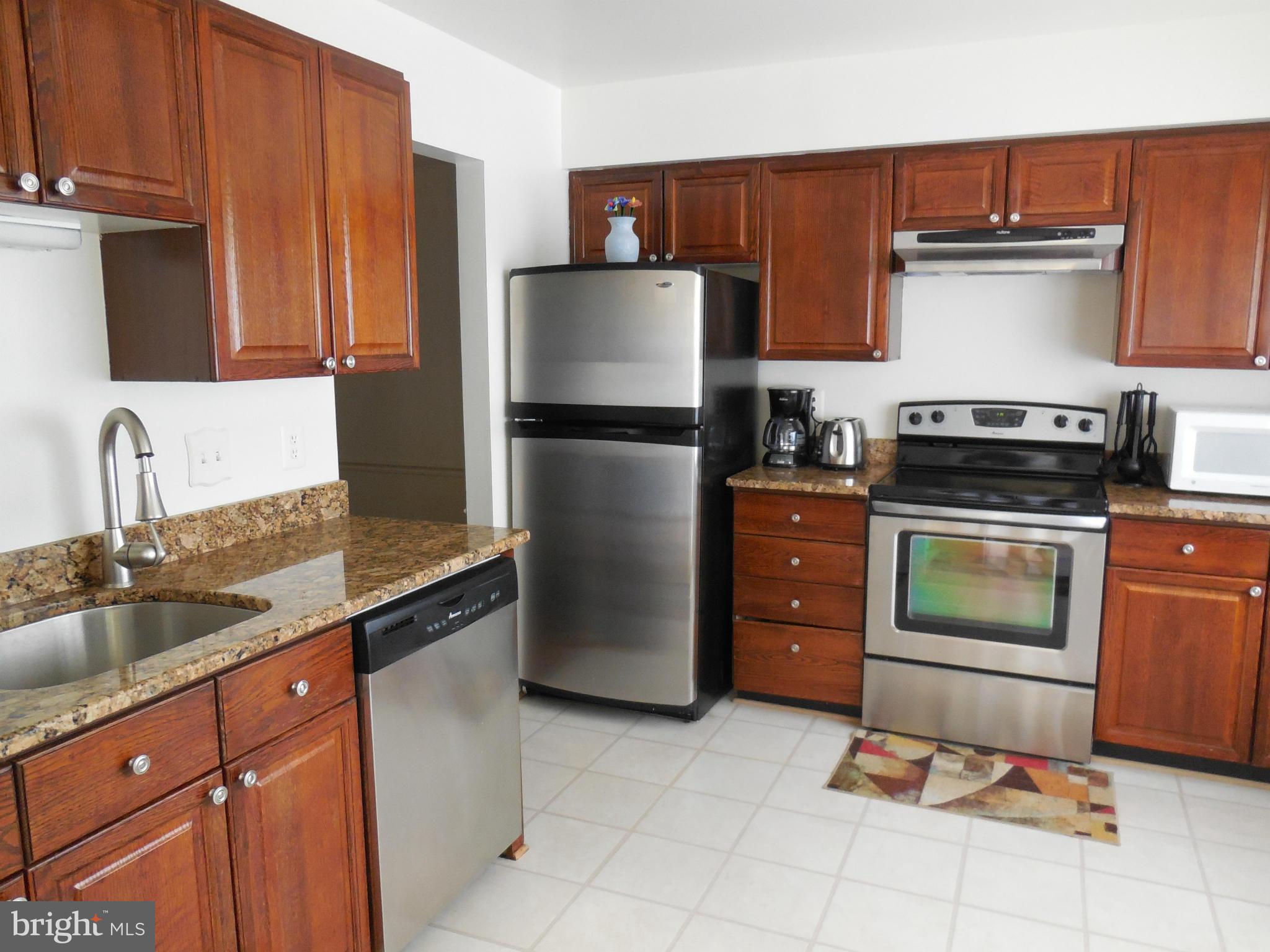 PINECREST - Residential