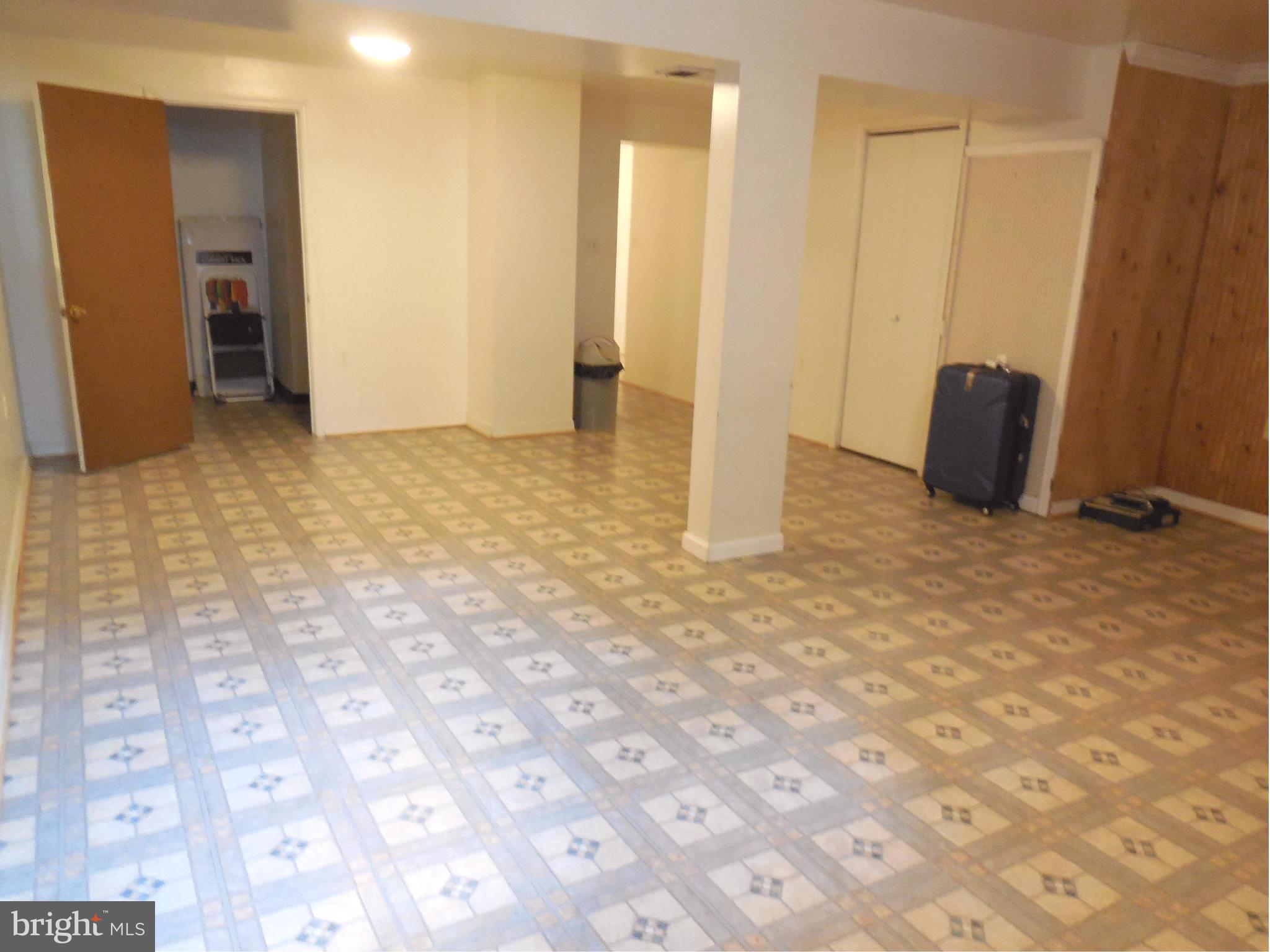 PINECREST - Residential