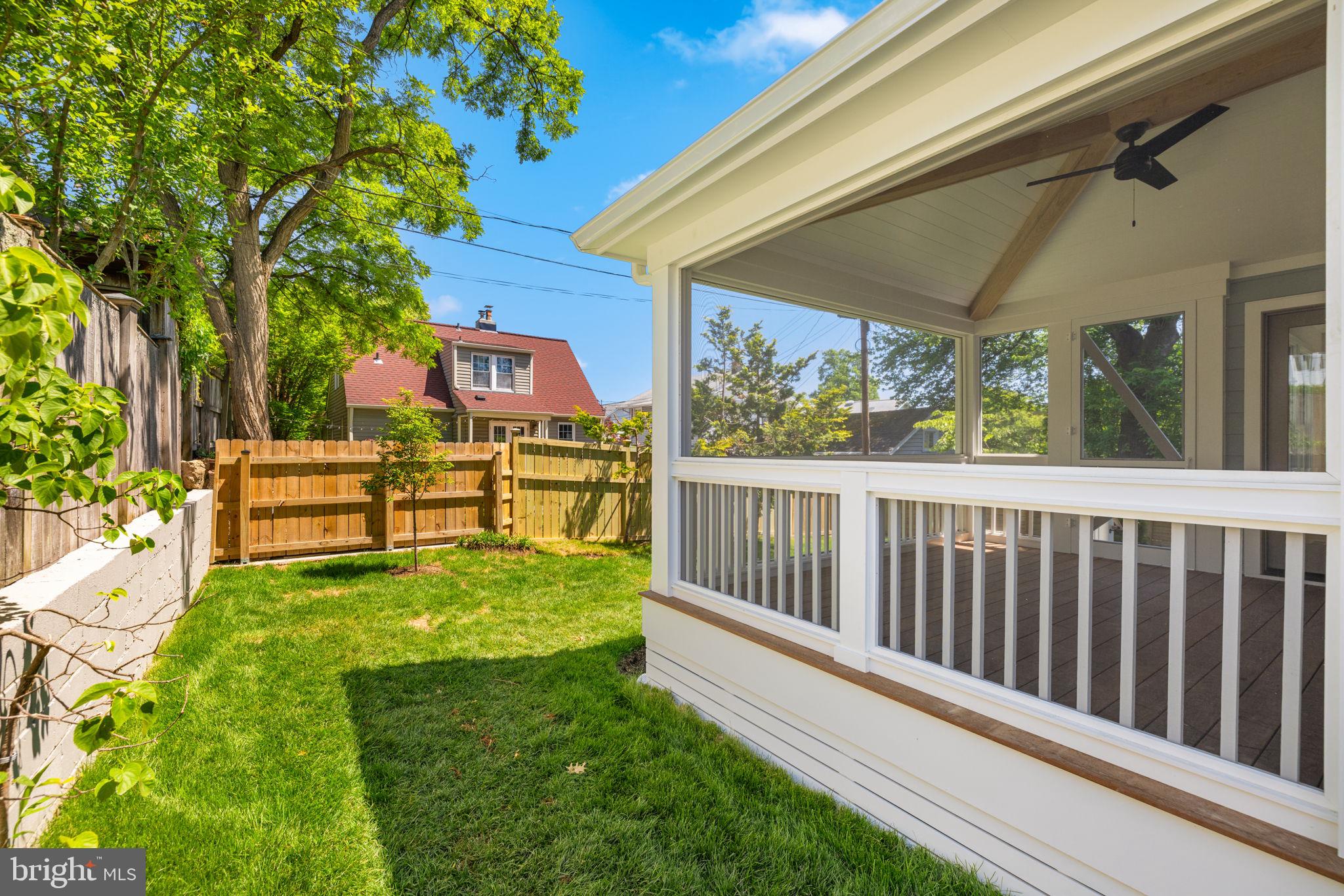 DEL RAY - Residential