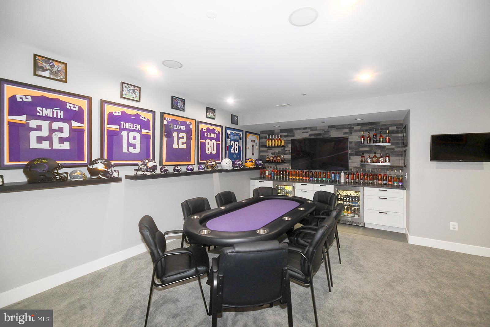 BIG CHESTNUT - Residential