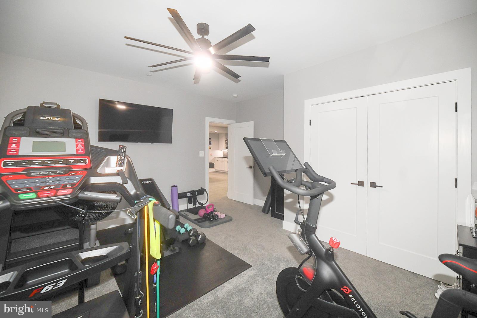 BIG CHESTNUT - Residential