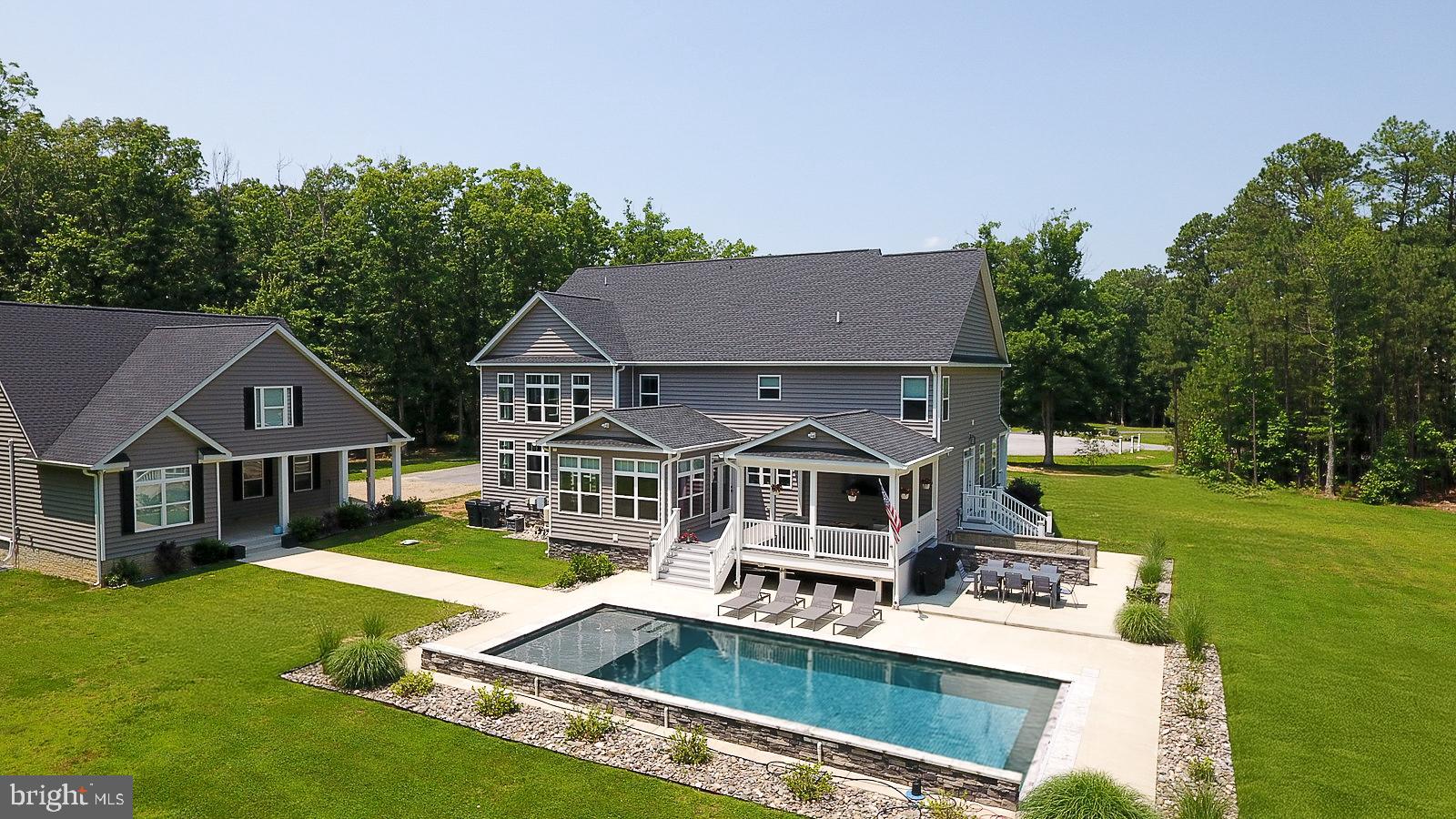 BIG CHESTNUT - Residential