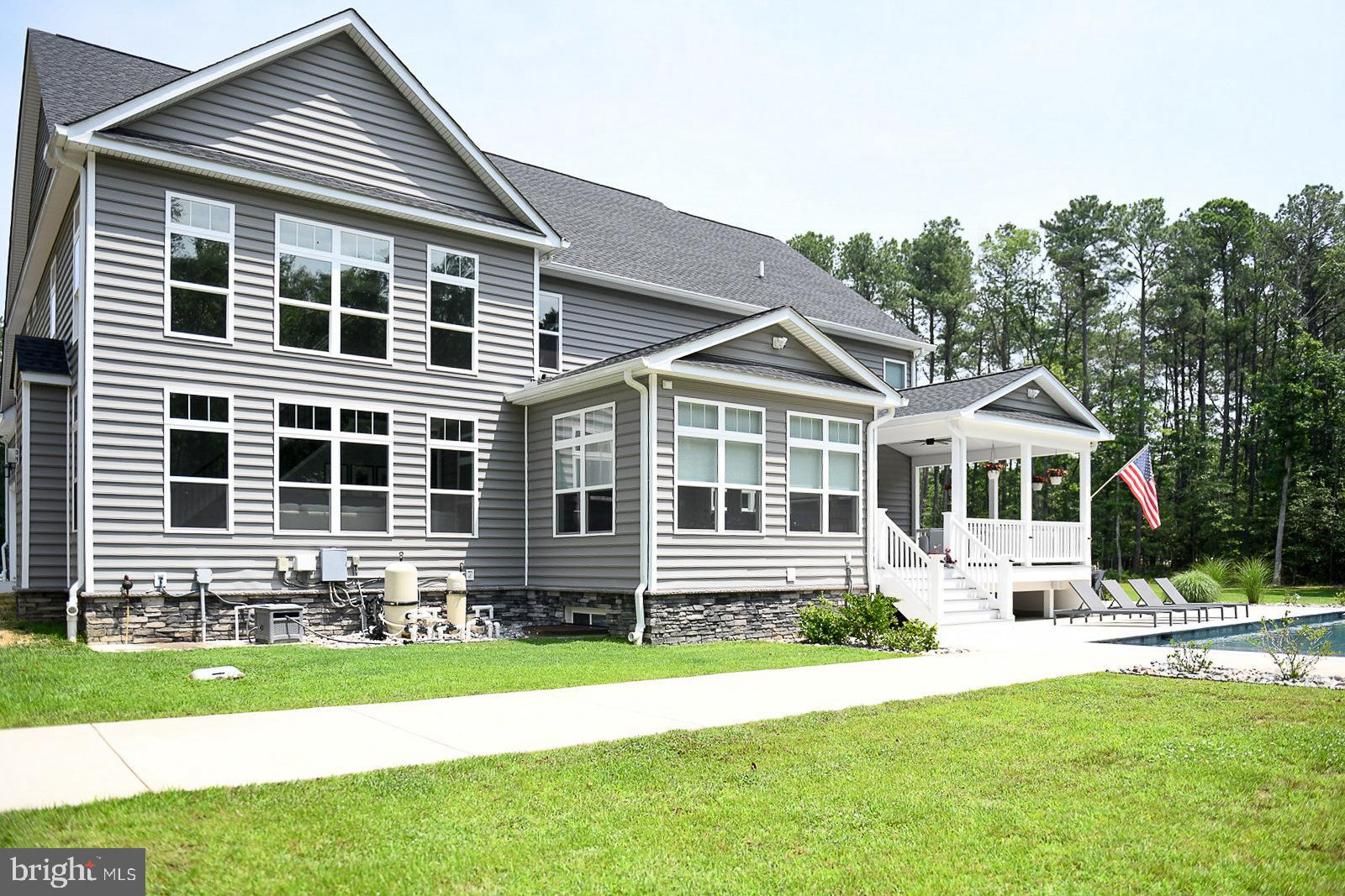 BIG CHESTNUT - Residential