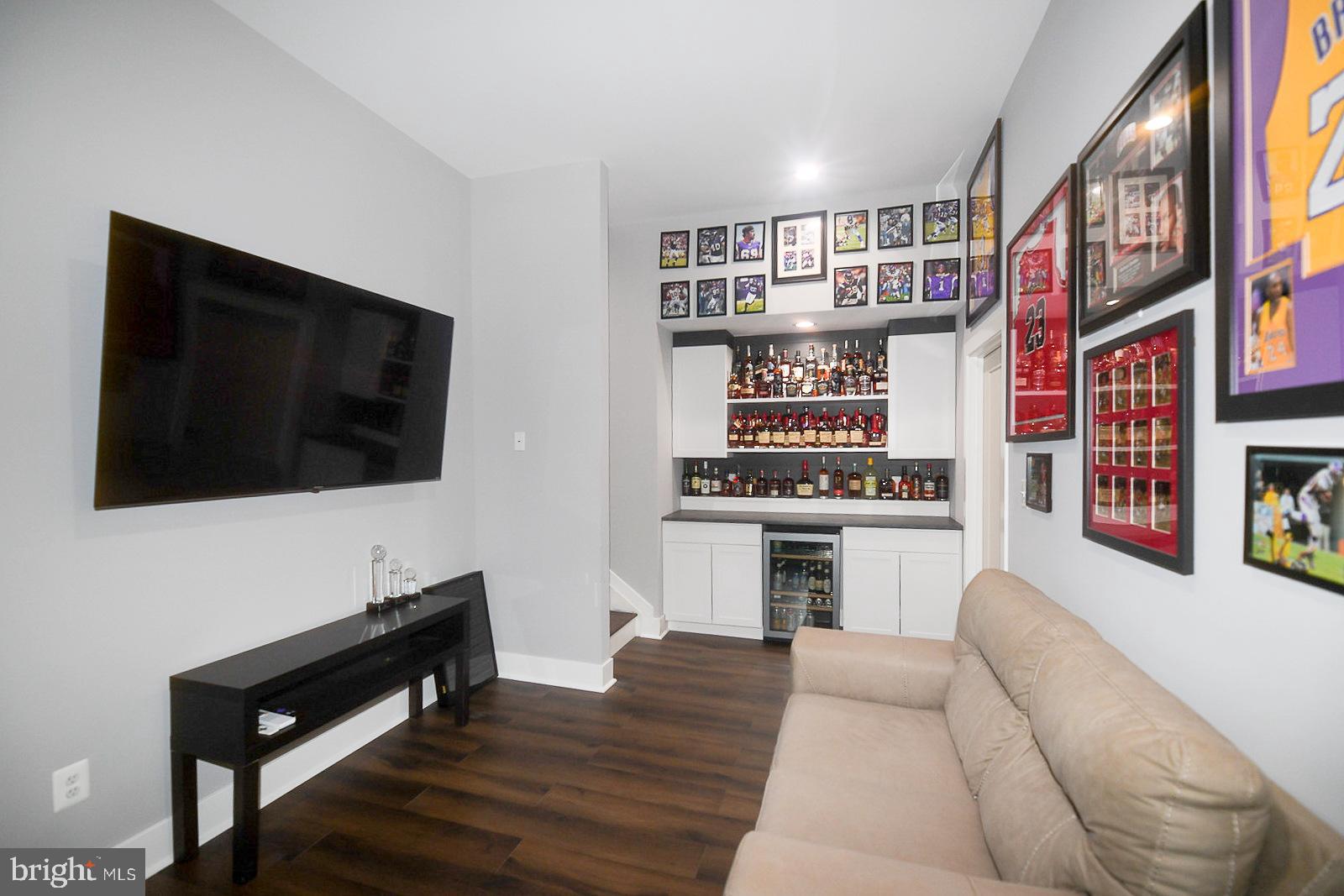 BIG CHESTNUT - Residential