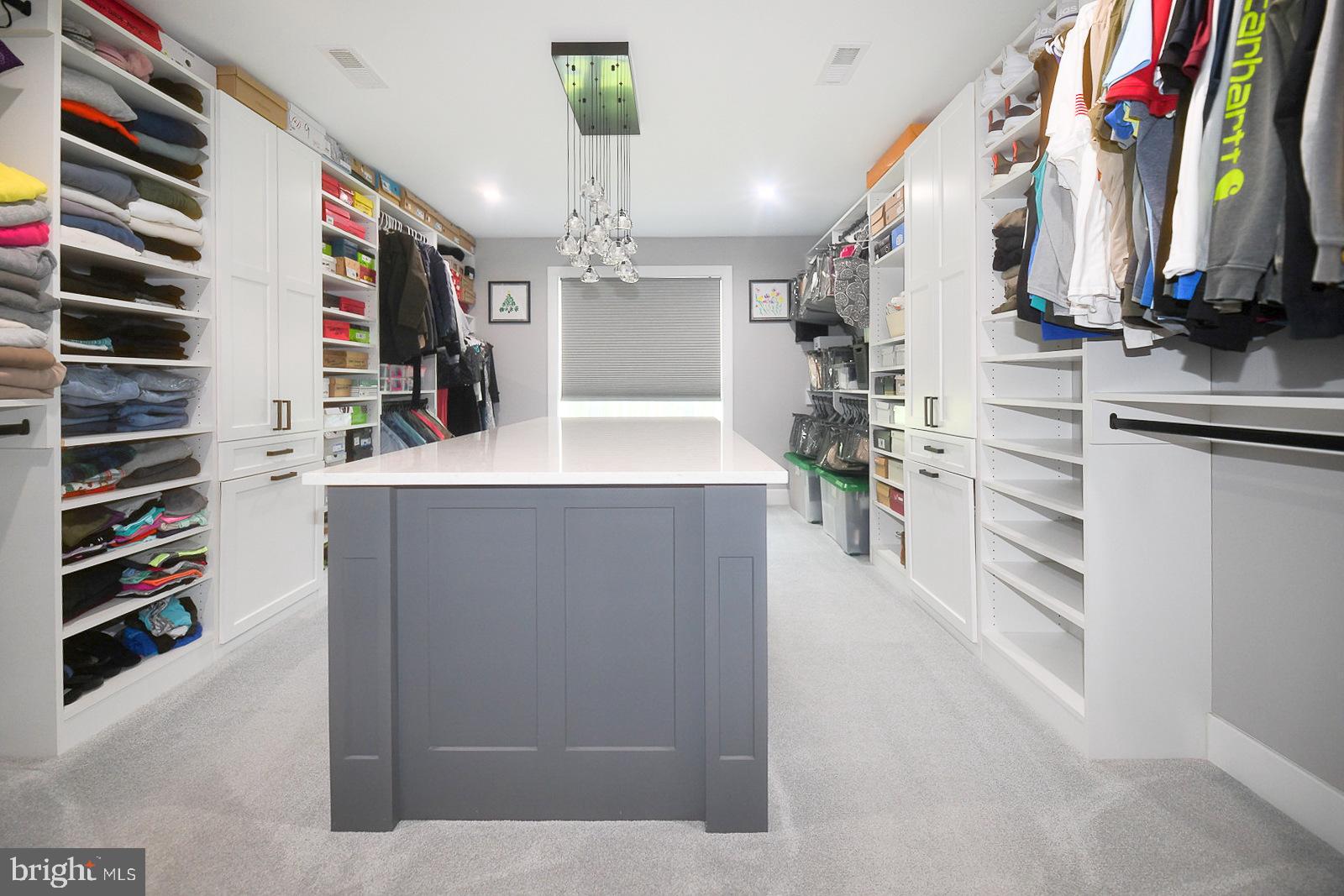 BIG CHESTNUT - Residential