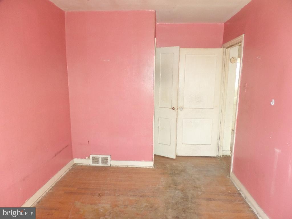 MAYFAIR - Residential