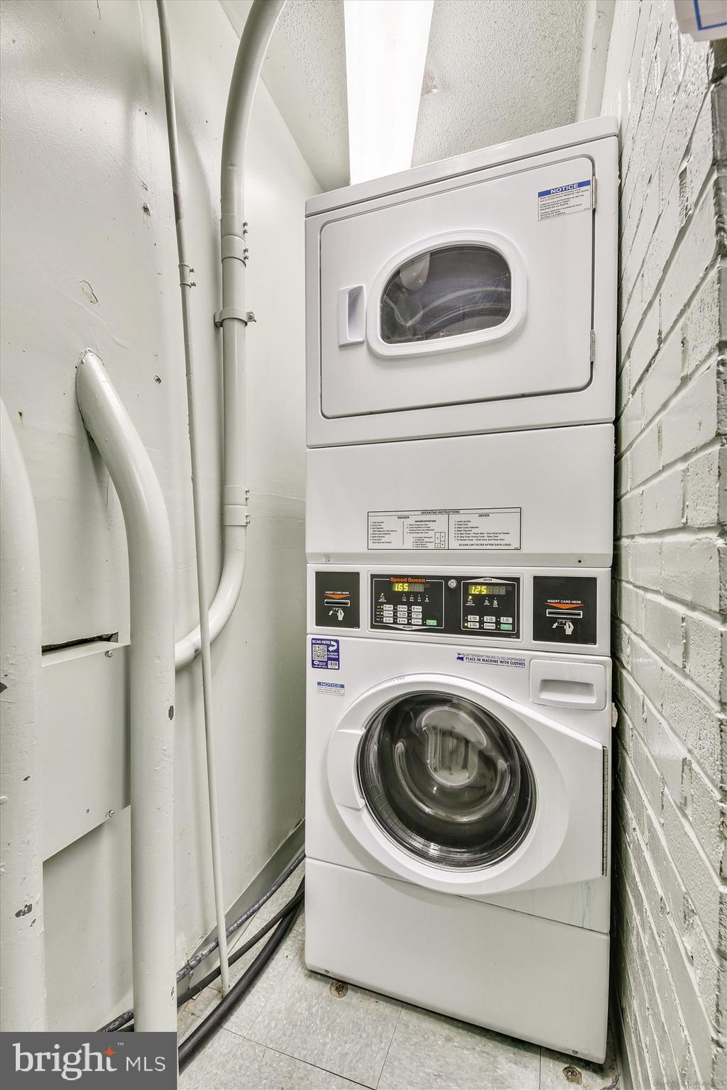 PARK PLACE - Residential Lease