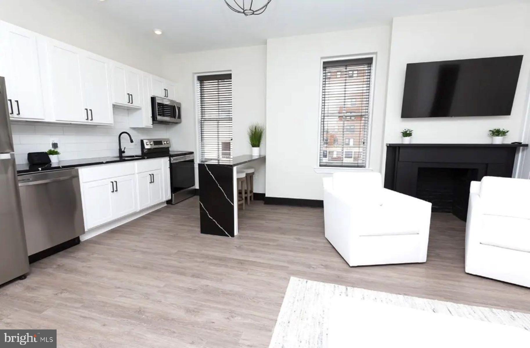 MOUNT VERNON PLACE HISTORIC DISTRICT - Residential Lease