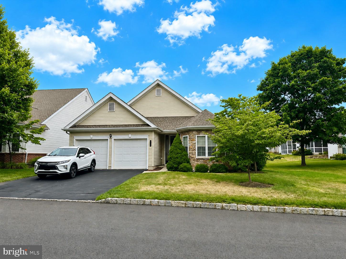2757 TERRWOOD DRIVE E