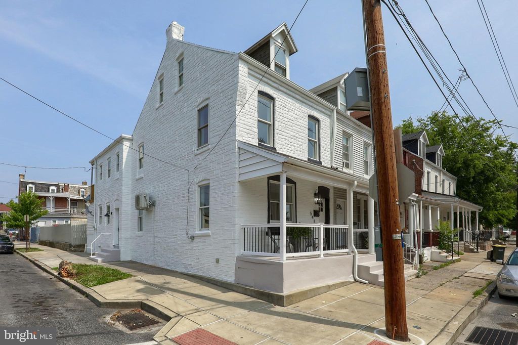 Photo of 541 FREMONT ST, LANCASTER, PA 17603 (MLS # PALA2036430)
