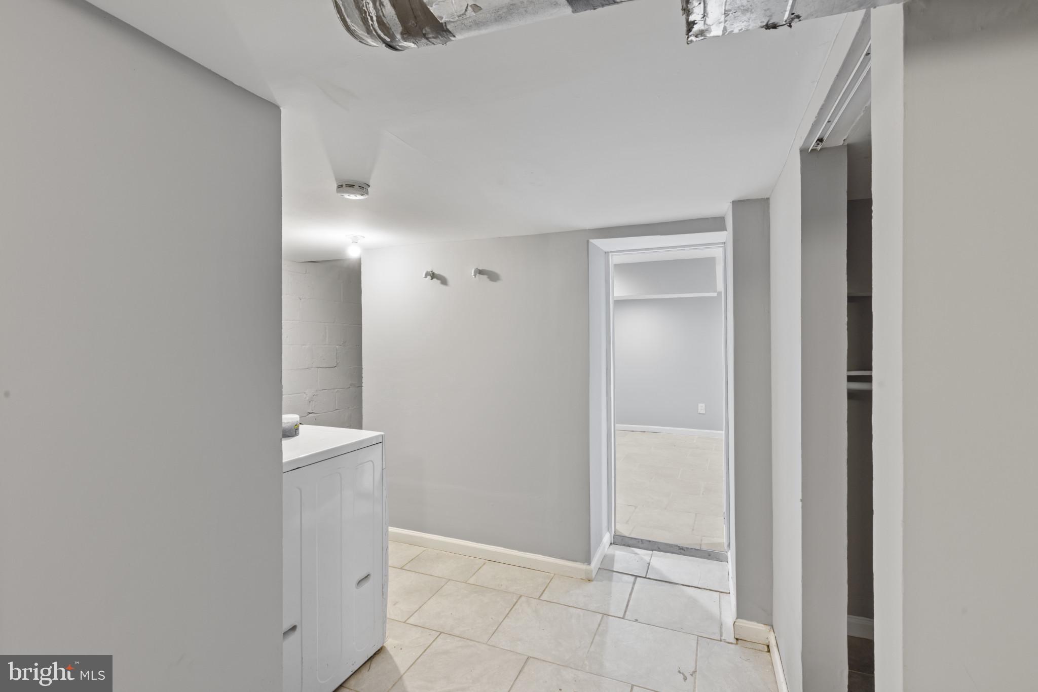 BROOKLYN - Residential