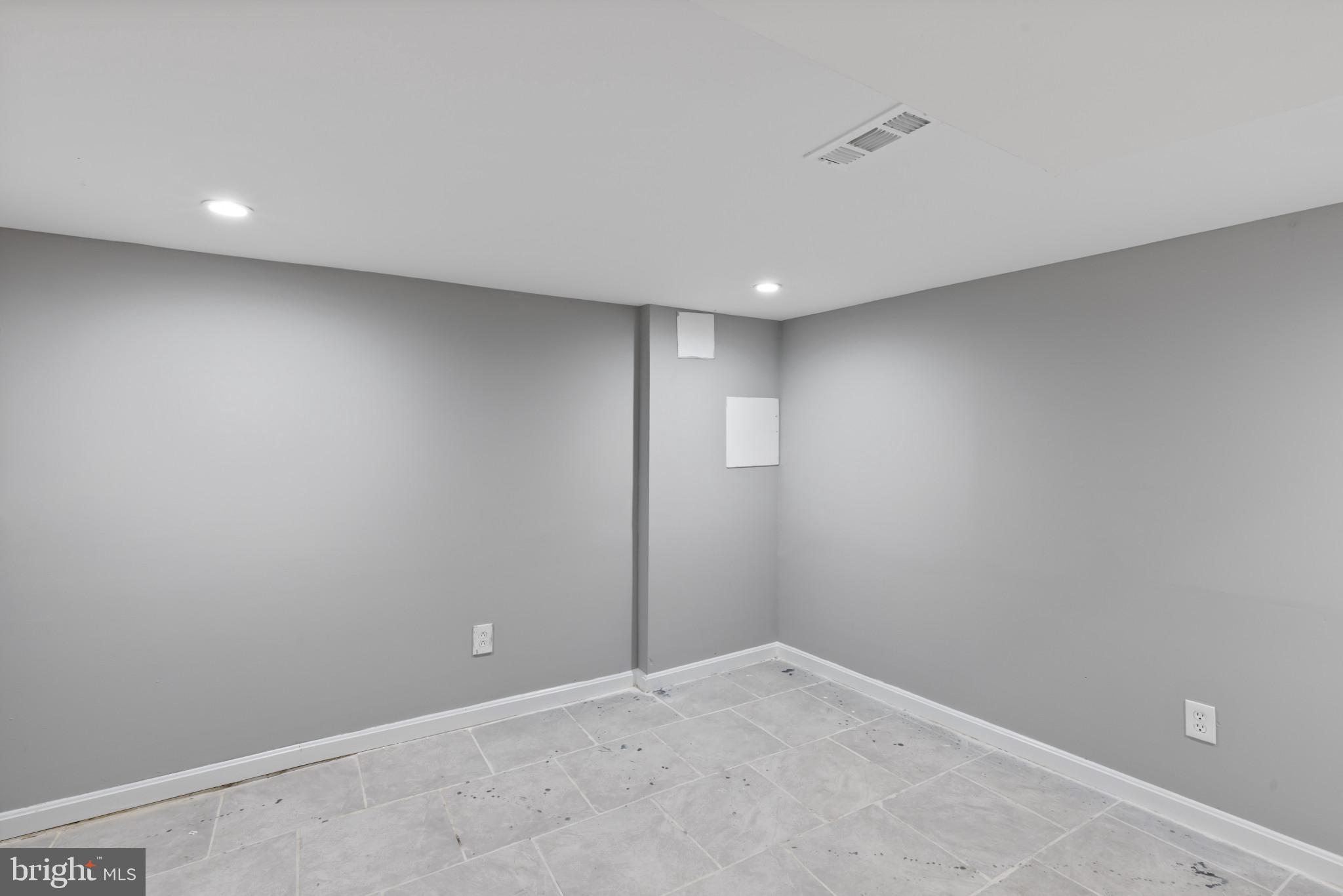 BROOKLYN - Residential