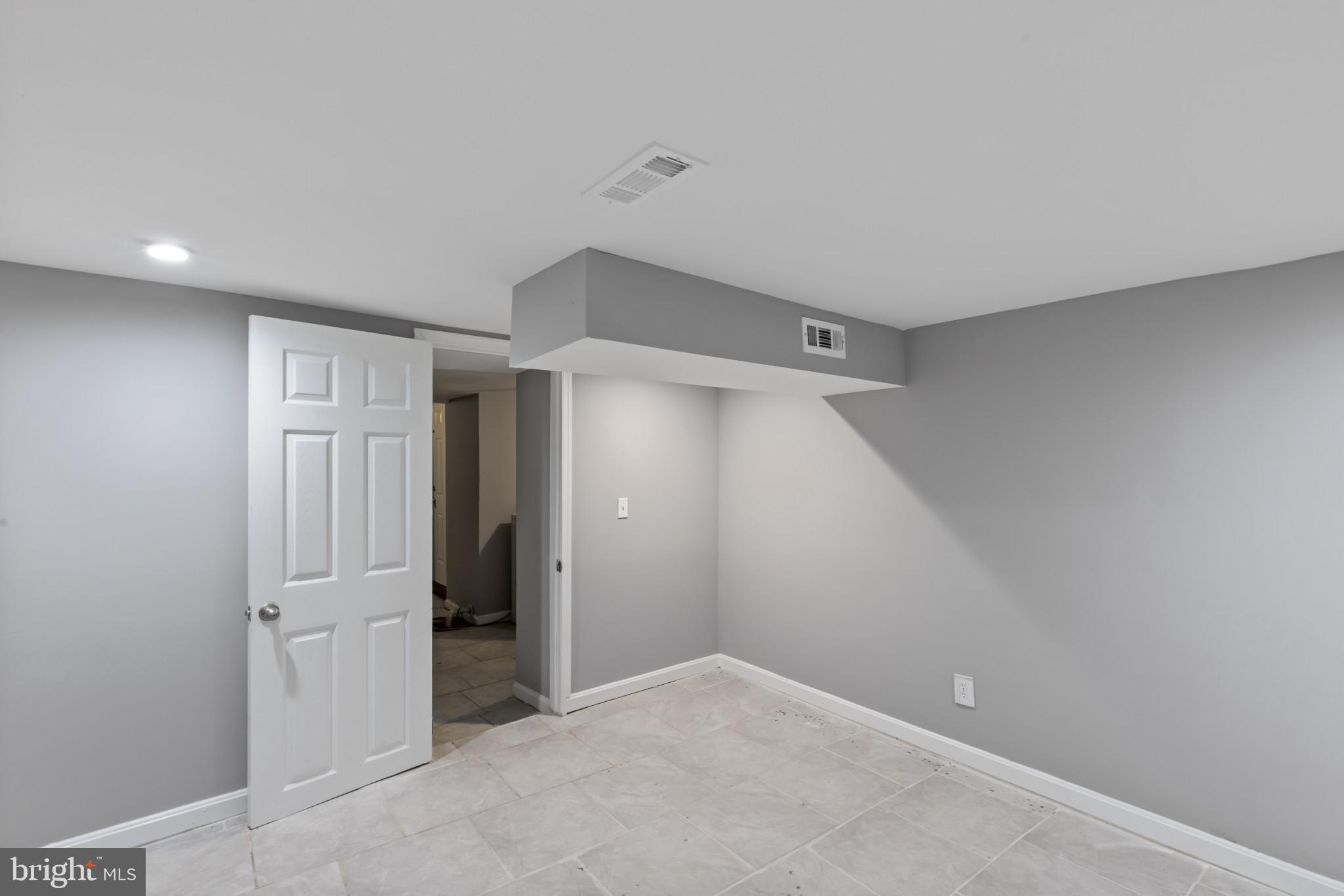 BROOKLYN - Residential