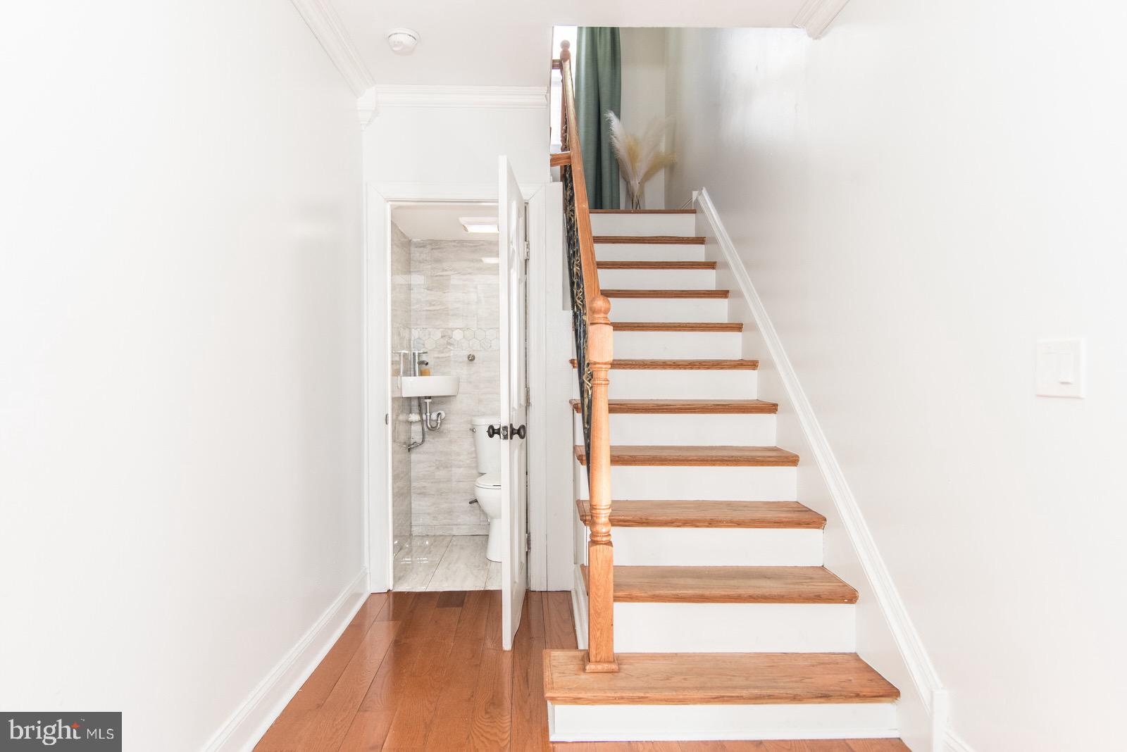 FOX CHASE - Residential