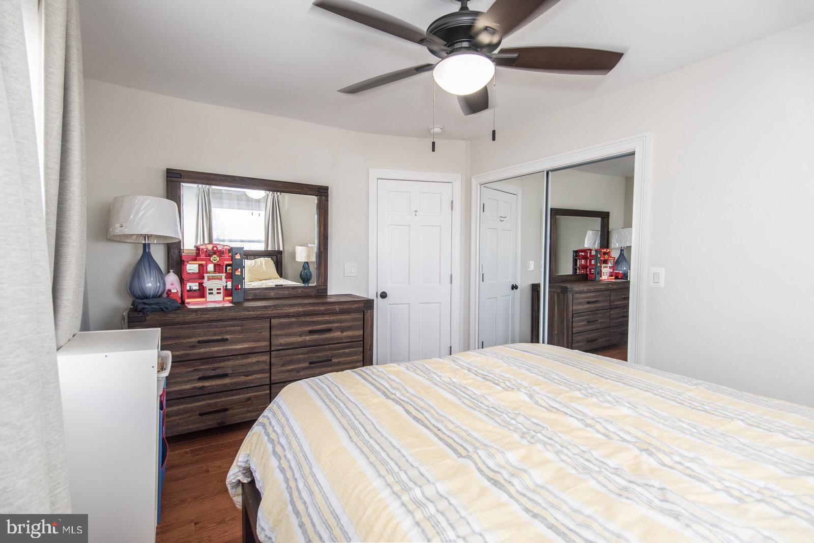 FOX CHASE - Residential