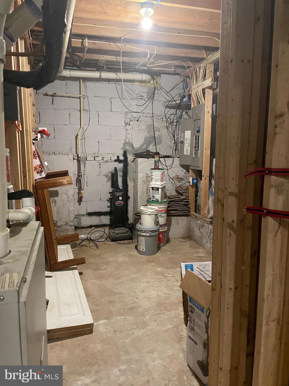 WASHINGTON VILLAGE - Residential