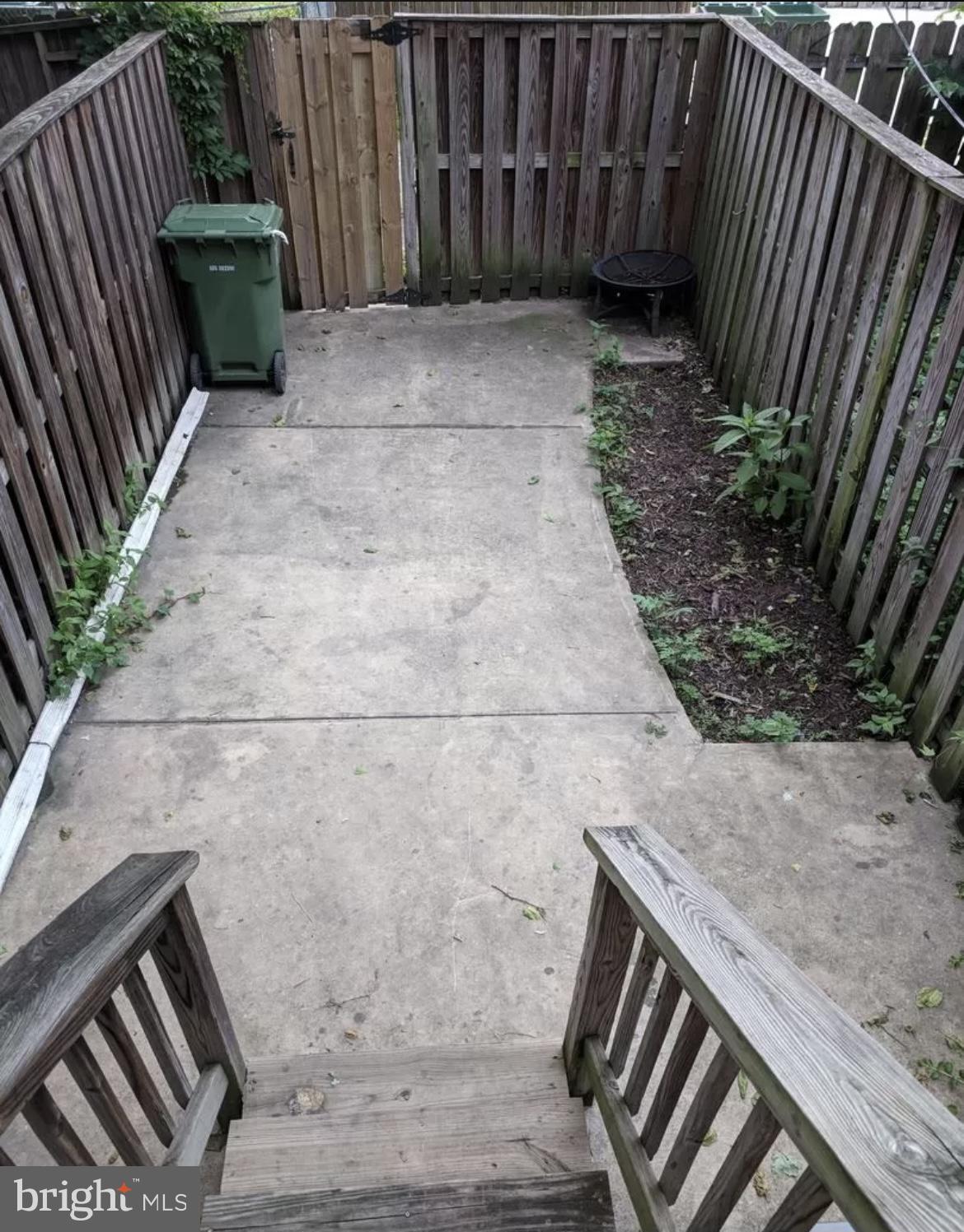 WASHINGTON VILLAGE - Residential