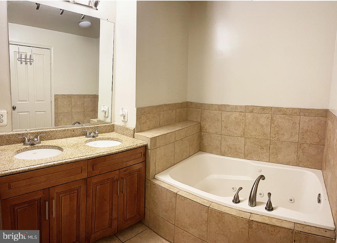 WASHINGTON VILLAGE - Residential