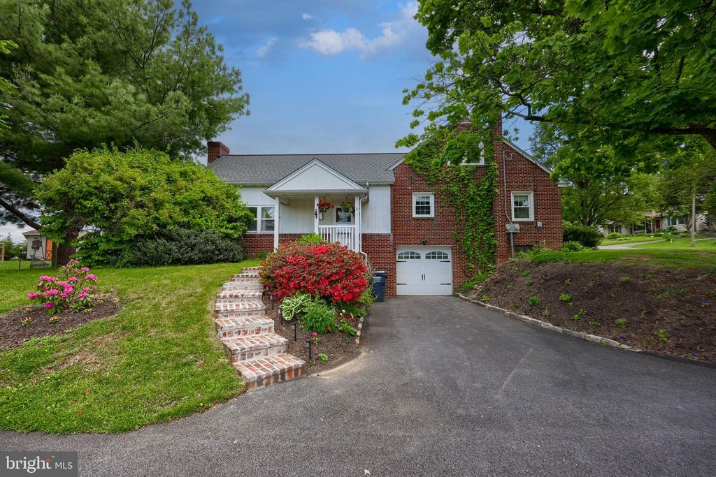 Photo of 651 Martic Heights Drive, PEQUEA, PA 17565 (MLS # PALA2088188)