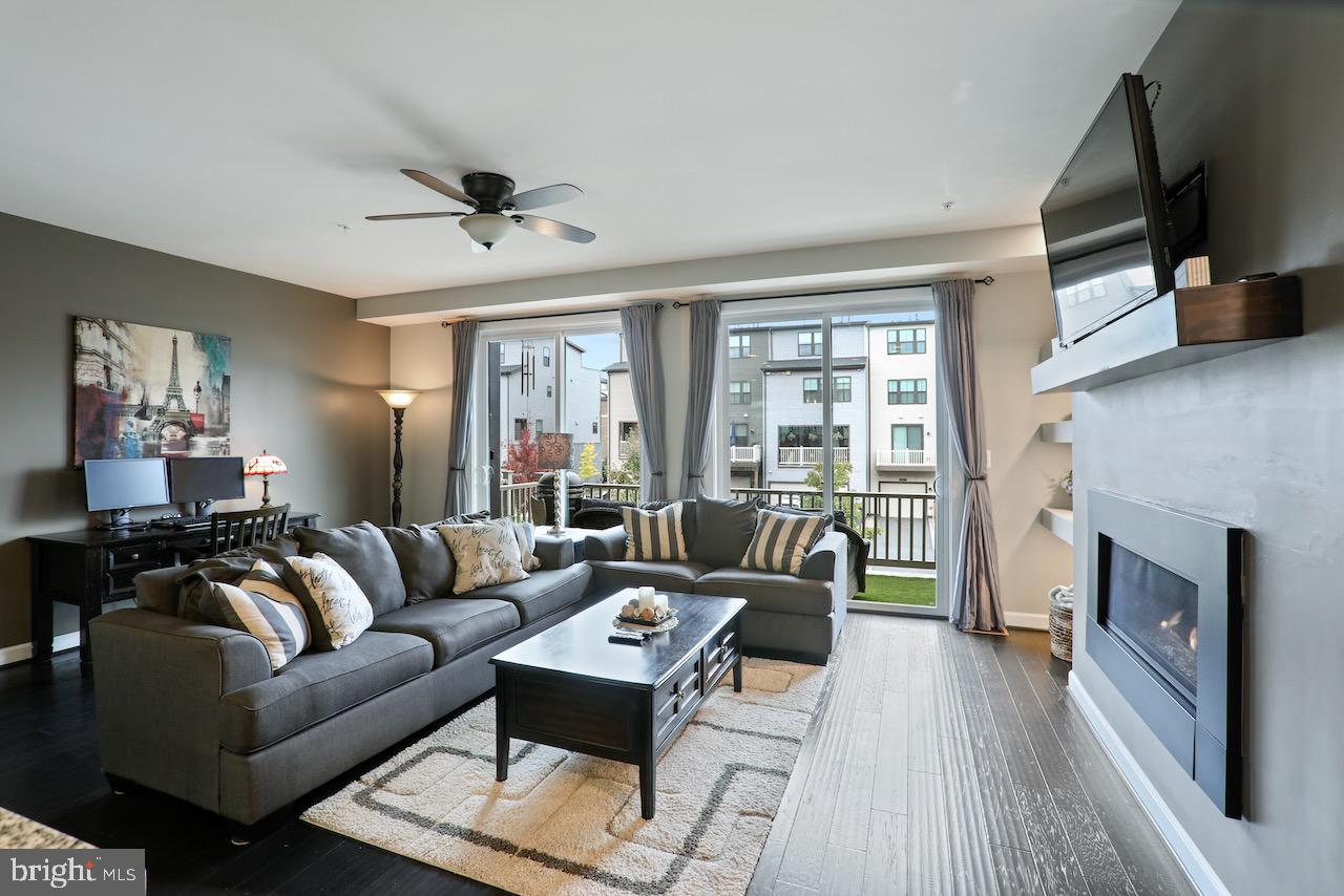 WESTMOORE AT MOOREFIELD - Residential