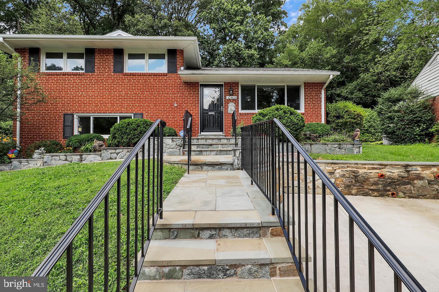 CARROLL KNOLLS - Residential Lease