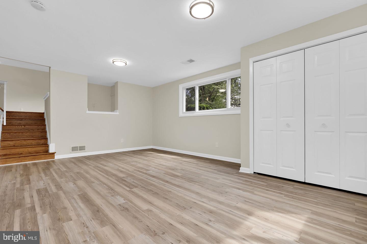 CARROLL KNOLLS - Residential Lease