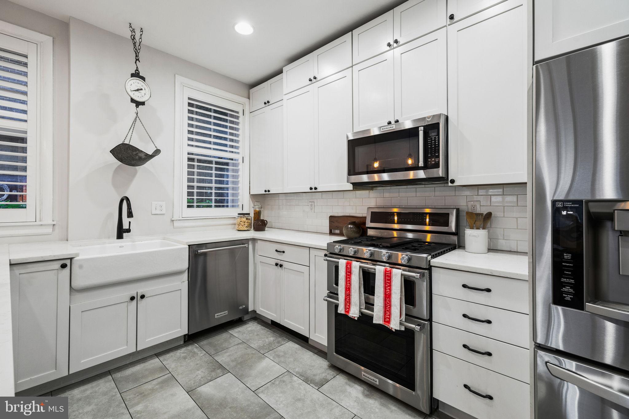 WASHINGTON SQ WEST - Residential