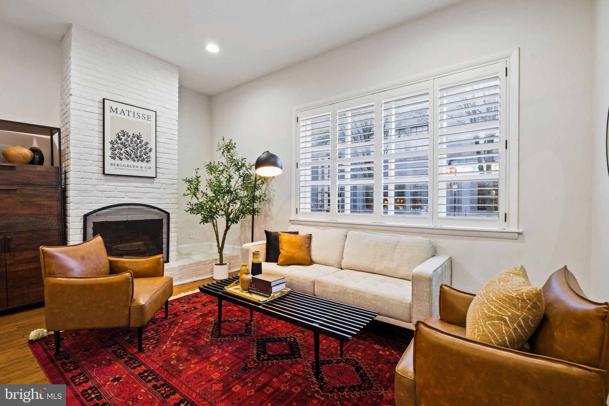 WASHINGTON SQ WEST - Residential