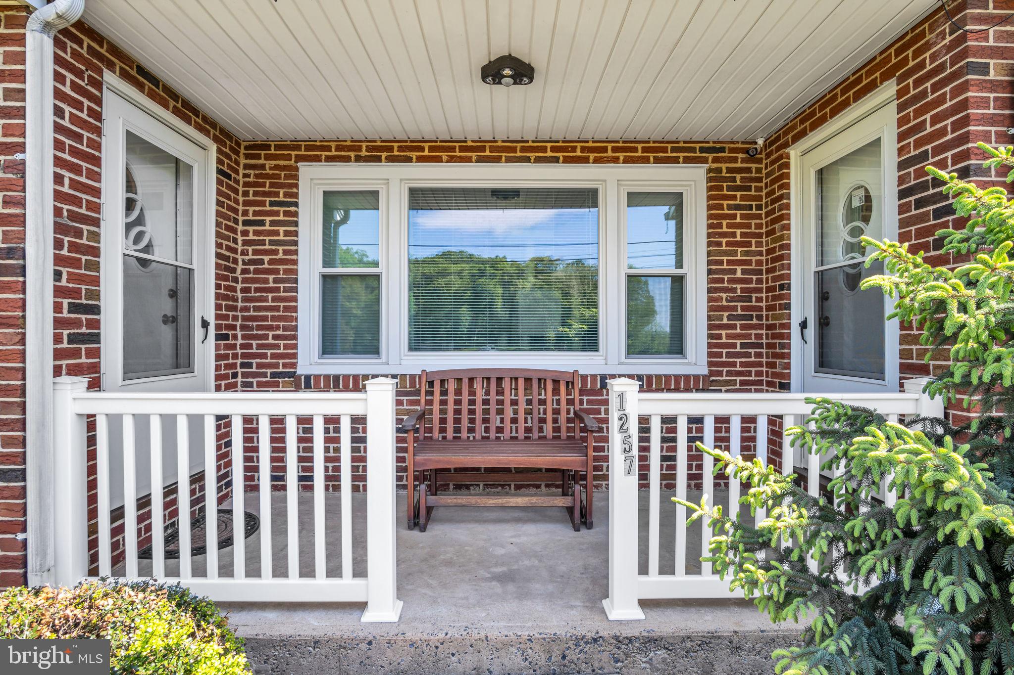 1257 ROSSMOYNE ROAD