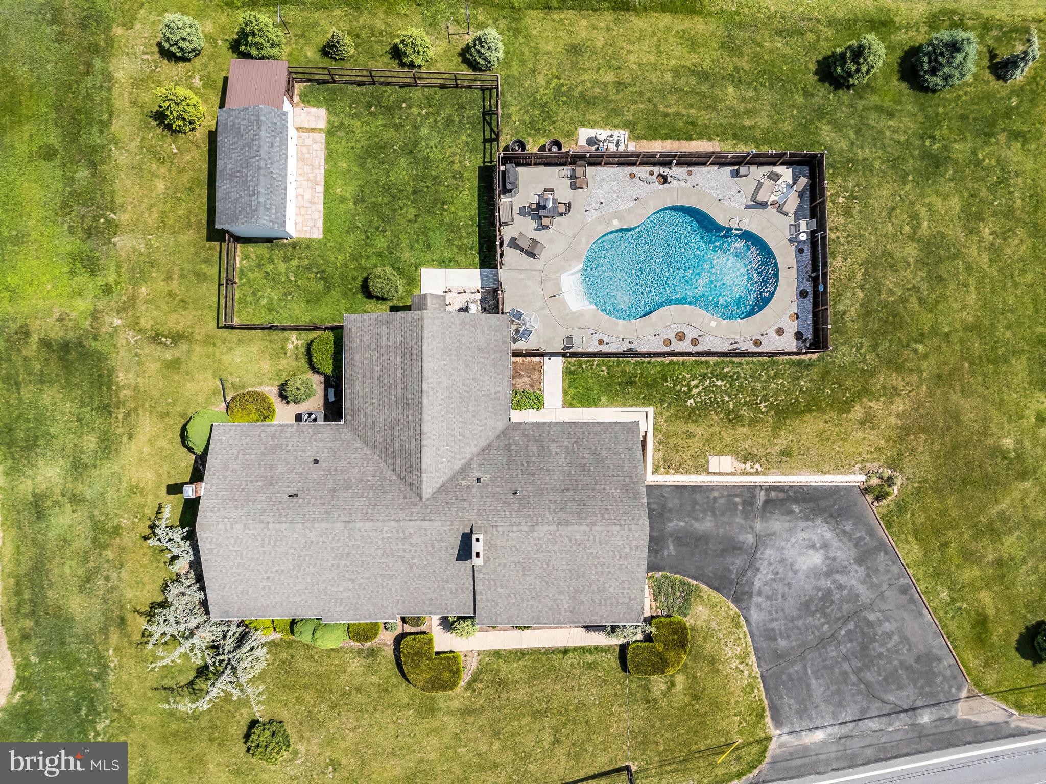 1257 ROSSMOYNE ROAD