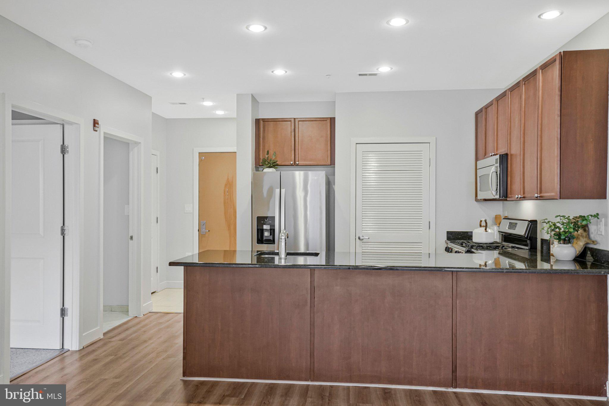 THE PRESTON - Residential