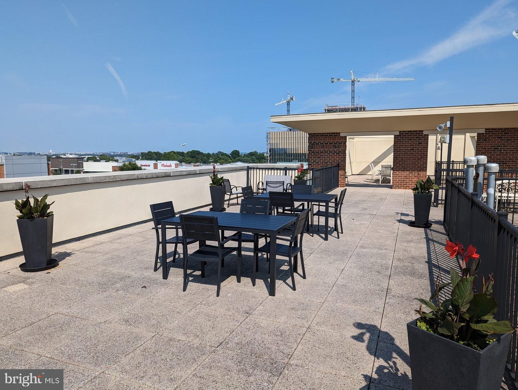 THE PRESTON - Residential