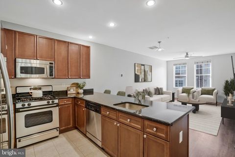 181 E REED AVENUE 206 ALEXANDRIA VA 22305