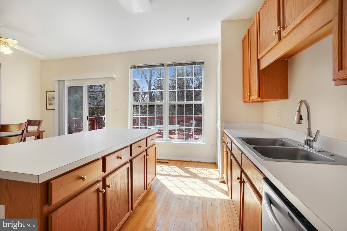 KINGSVIEW VILLAGE - Residential Lease