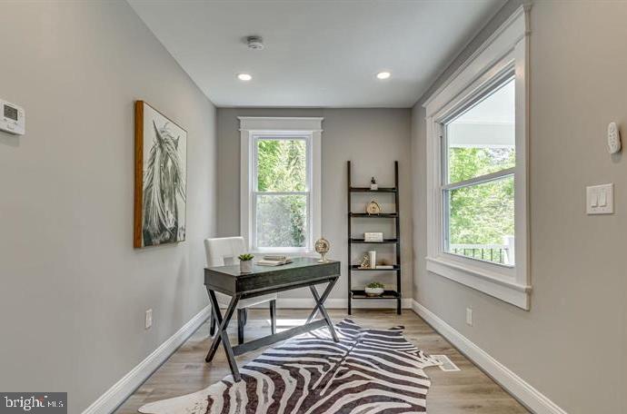 MT RAINIER- ROGERS 1ST A - Residential