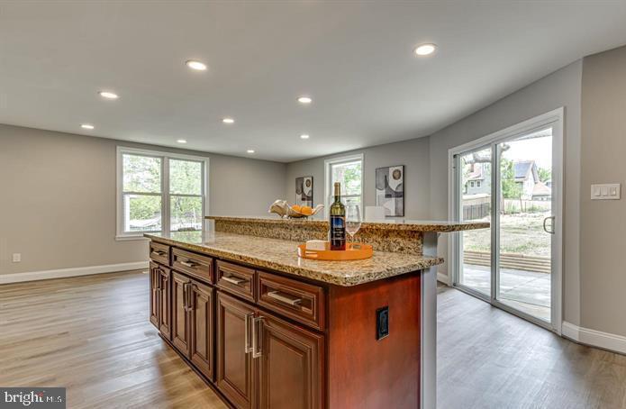 MT RAINIER- ROGERS 1ST A - Residential