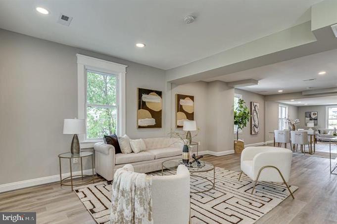 MT RAINIER- ROGERS 1ST A - Residential