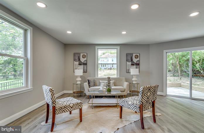 MT RAINIER- ROGERS 1ST A - Residential