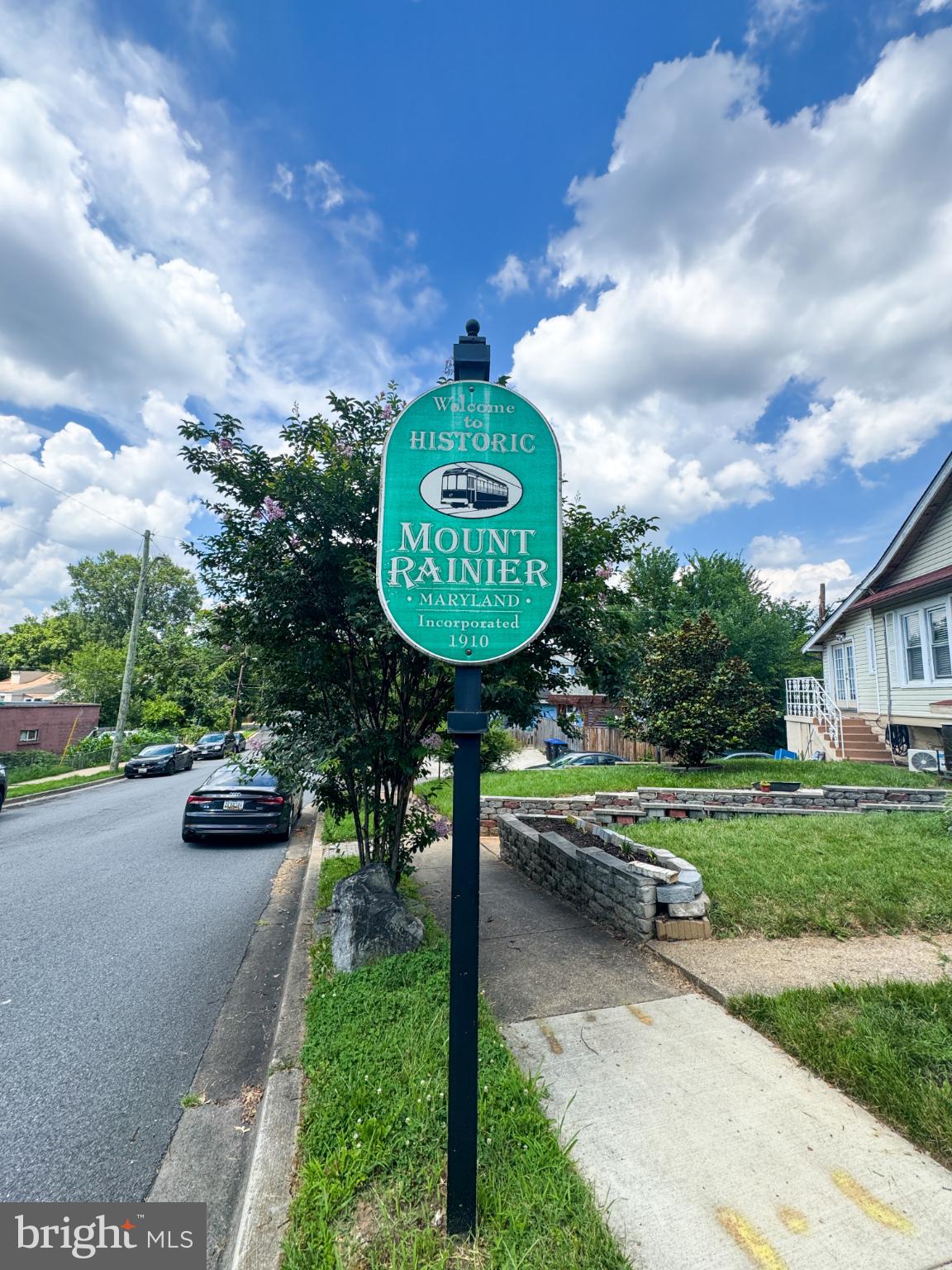 MT RAINIER- ROGERS 1ST A - Residential