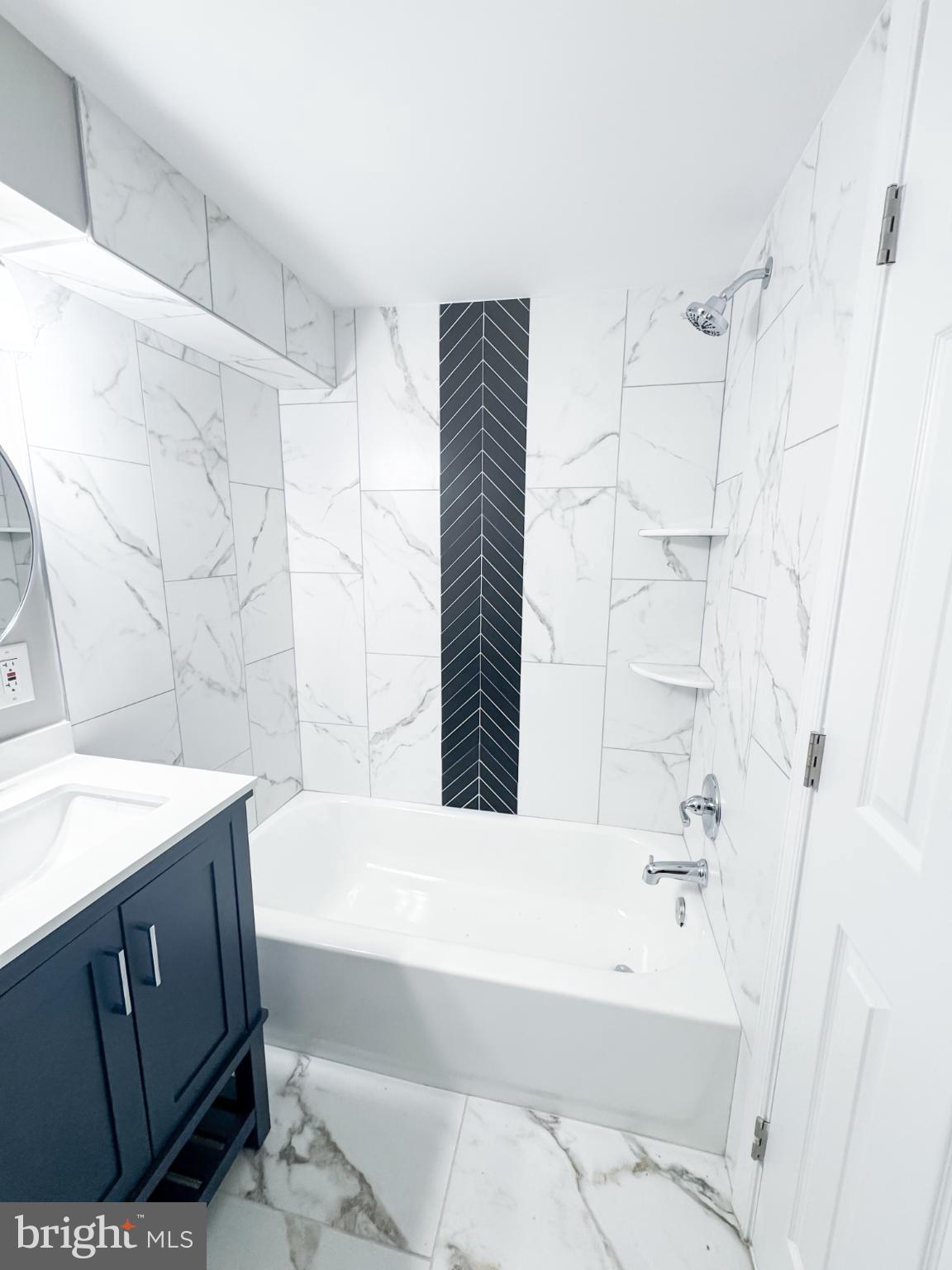 MT RAINIER- ROGERS 1ST A - Residential