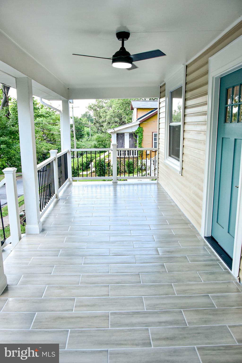 MT RAINIER- ROGERS 1ST A - Residential