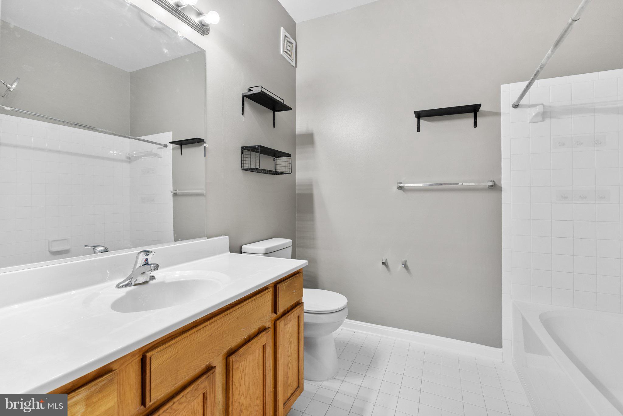 THE AVENUE AT FOREST RUN - Residential