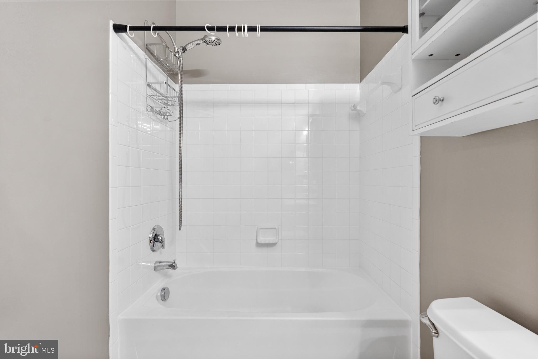 THE AVENUE AT FOREST RUN - Residential