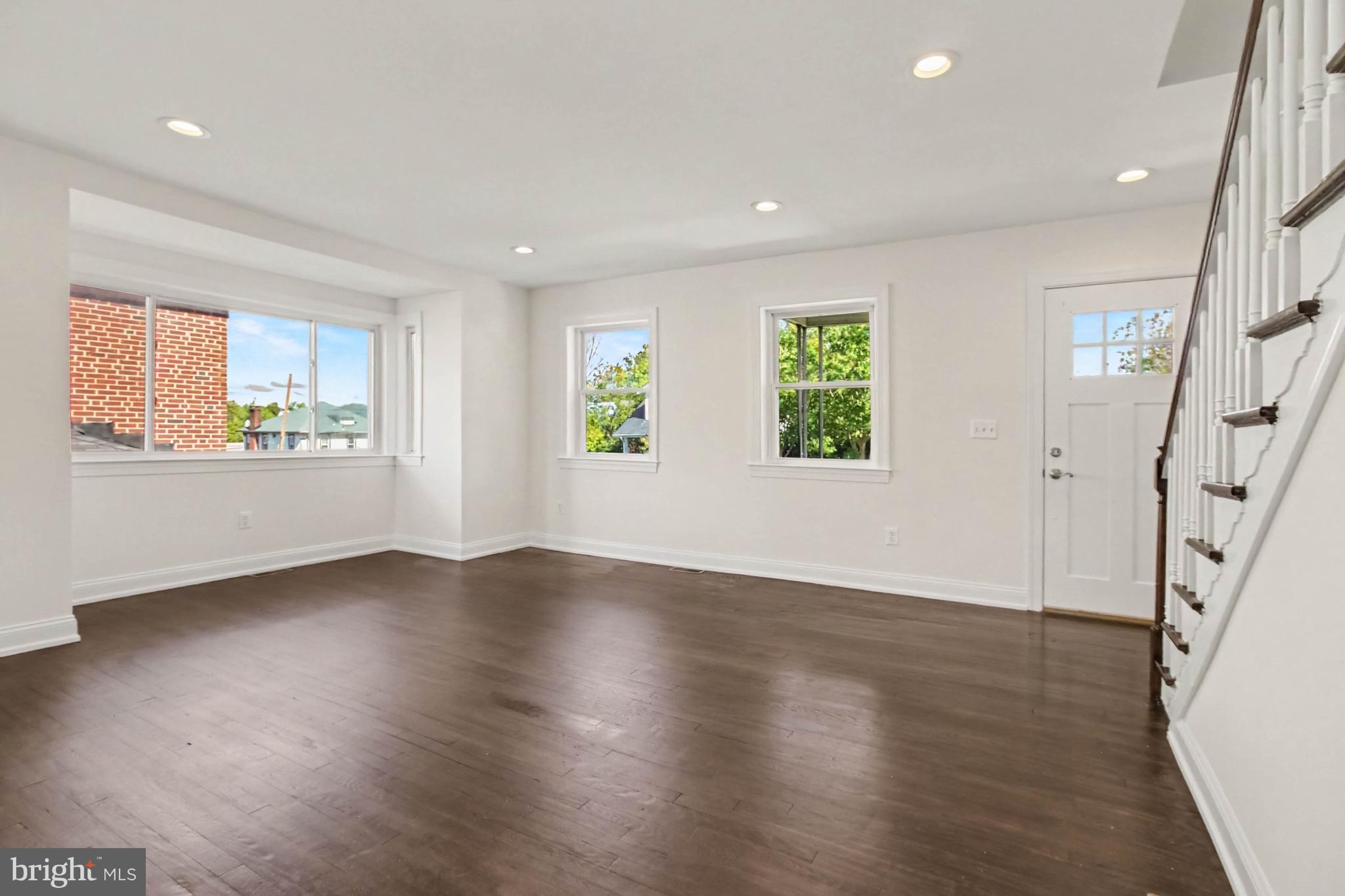 14 MAPLE DRIVE